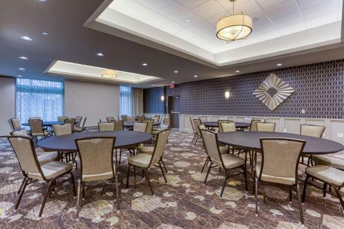 Hotel Drury Inn & Suites Columbus Polaris