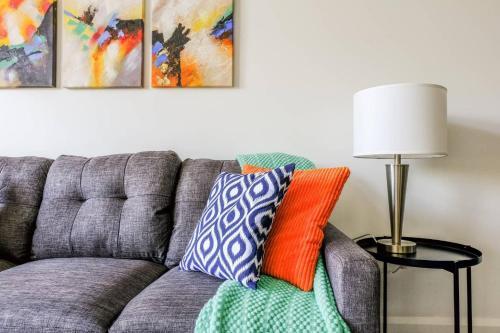 Apartamento Arts + Community 1br Suite - Minutes To Downtown