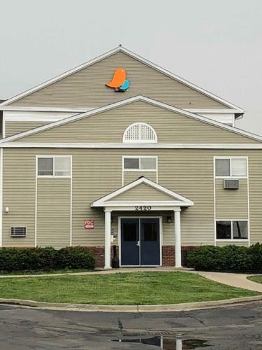 Hotel Intown Suites Extended Stay Columbus Oh - North