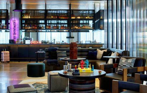 Hotel Moxy Columbus Short North