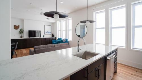 Apartamento Trendy Downtown Condo - Neat Suites