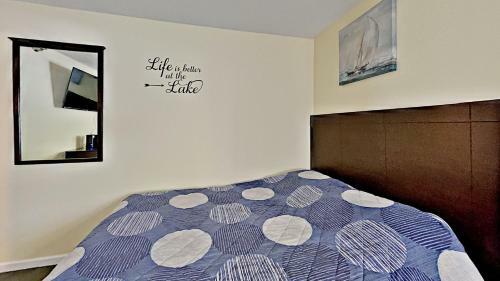 Put-in-bay Poolview Condo #2