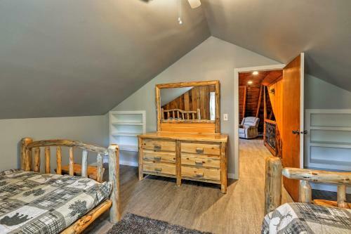 Cozy Cabin With Deck, Hot Tub And Pond By Hocking Hills