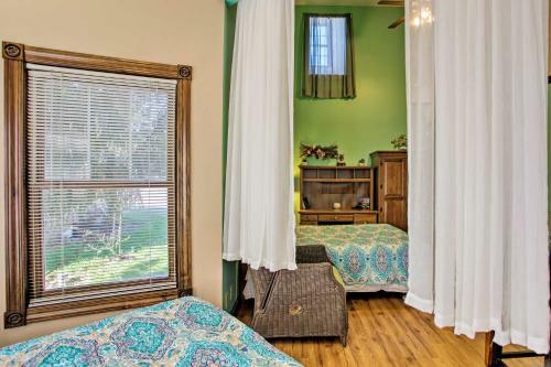 Charming Studio Cottage, Ski-in And Ski-out Access!