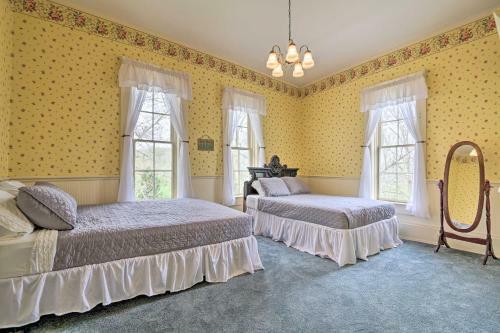 The Henry Manor - Dreamy Victorian Charmer!