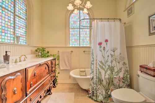 The Henry Manor - Dreamy Victorian Charmer!