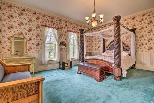 The Henry Manor - Dreamy Victorian Charmer!