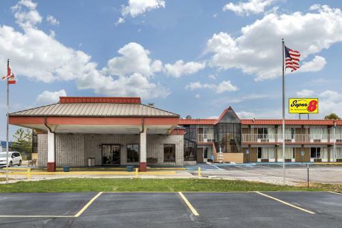 Hotel Super 8 By Wyndham Perrysburg
