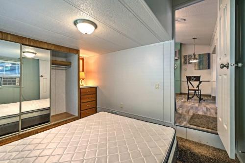 Middle Bass Cabin With Grill And Lagoon Access!