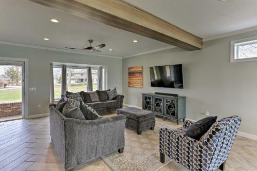 Modern Waterfront Home With Patio, Fire Pit And Dock