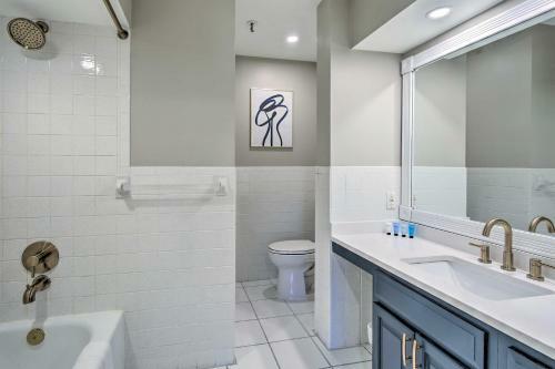 Apartamento Modern Condo At Shangri La Golf, Boat, Fish!
