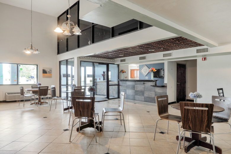 Hotel Lonestar Inn And Suites By Oyo - Erick, Ok