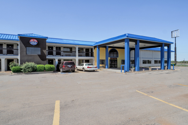 Hotel Lonestar Inn And Suites By Oyo - Erick, Ok