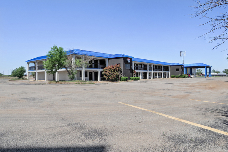 Hotel Lonestar Inn And Suites By Oyo - Erick, Ok