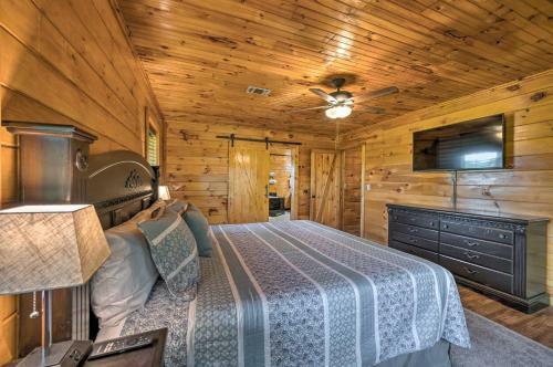 Broken Bow Retreat With Game Room And Hot Tub!