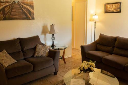 Apartamento Can't Get Closer To Fort Sill Then This!