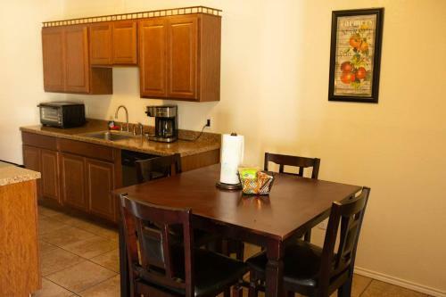 Apartamento Can't Get Closer To Fort Sill Then This!