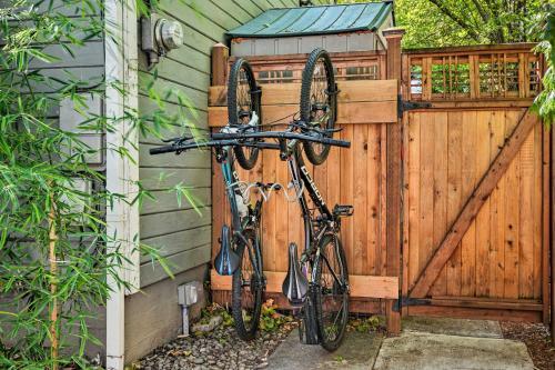 Cottage With Fireplace, Walk To Downtown Ashland