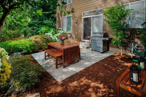 Beaverton Creek Cottage