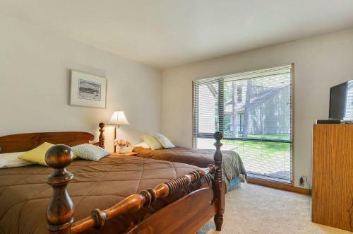 Meadow House 24