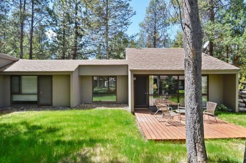 Meadow House 24