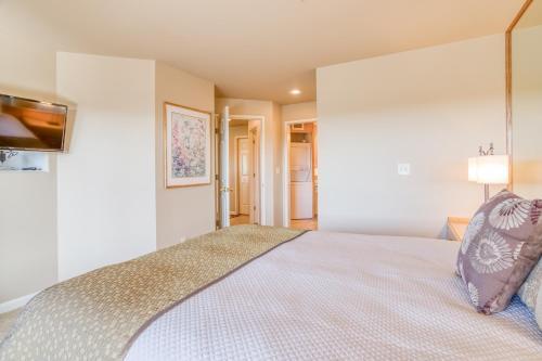 River Ridge One-bedroom Condos