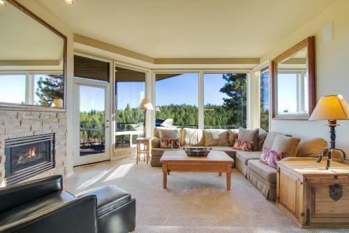 River Ridge Two-bedroom Condos