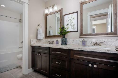 Magnolia Crest