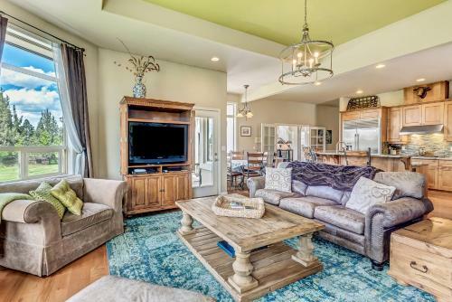 New Listing! Luxe Retreat With Game Room & Library Home