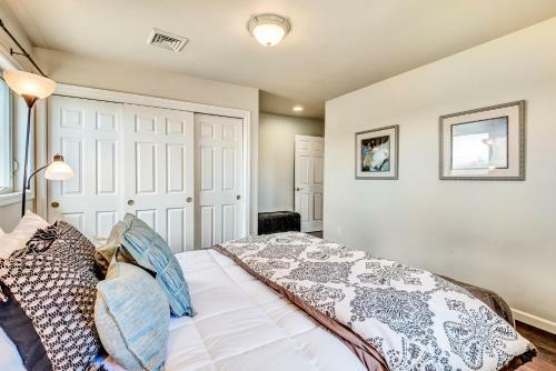 New Listing! Luxe Retreat With Game Room & Library Home