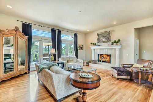 New Listing! Luxe Retreat With Game Room & Library Home
