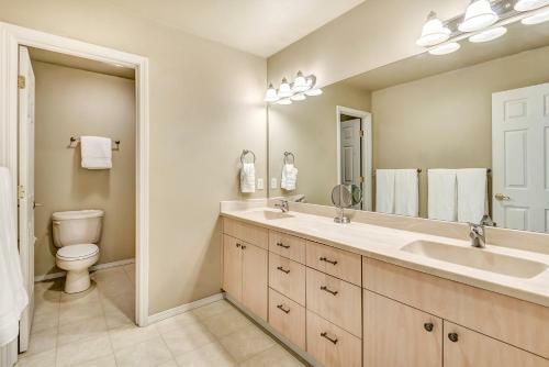 New Listing! Luxe Retreat With Game Room & Library Home