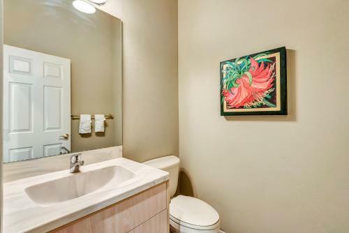 New Listing! Luxe Retreat With Game Room & Library Home