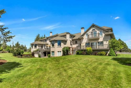 New Listing! Luxe Retreat With Game Room & Library Home