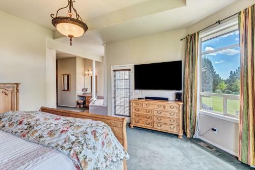 New Listing! Luxe Retreat With Game Room & Library Home