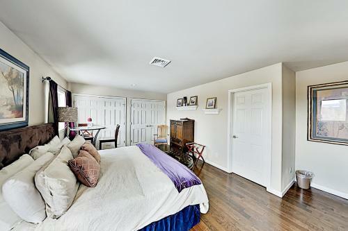 New Listing! Luxe Retreat With Game Room & Library Home