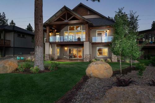 Woodriver House