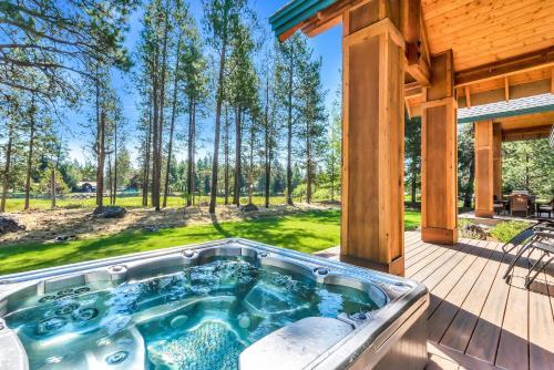 Apartamento New Listing! Duplex On Deschutes River With Hot Tub Duplex