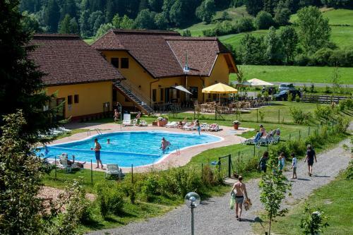 Happy Camp Mobile Homes In Camping Bella Austria