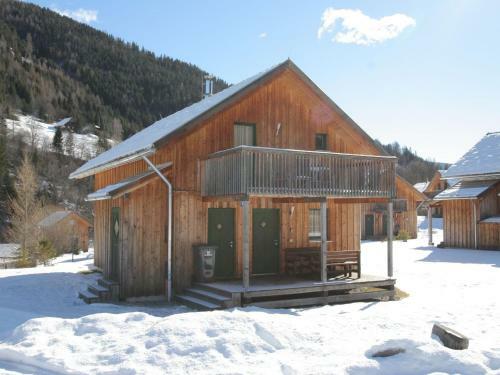 Wooden Chalet In Styria By The Lake