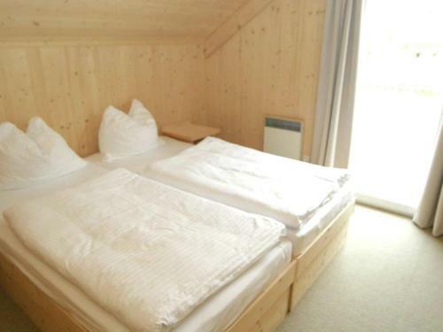 Wooden Chalet In Styria By The Lake