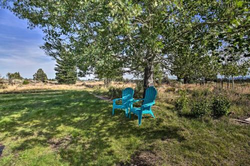 Updated Farmhouse With Deck On Central Oregon Canal!