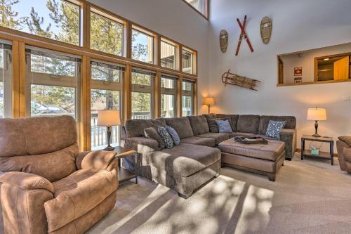 Large Sunriver Retreat With Hot Tub Ski And Hike