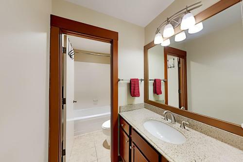 Apartamento Exceptional Vacation Home In Bend Condo