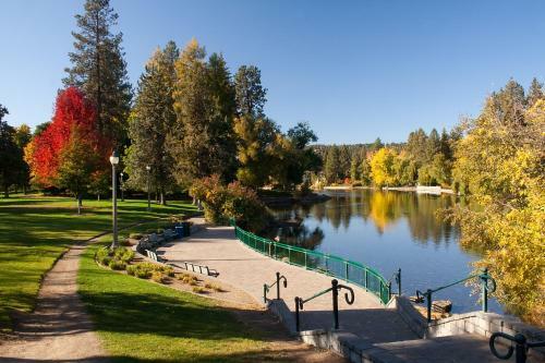 Apartamento Exceptional Vacation Home In Bend Condo