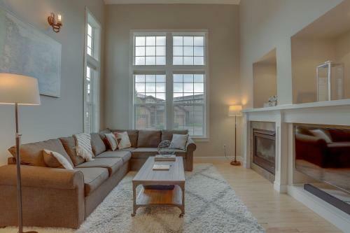 Vantage Point Townhouse