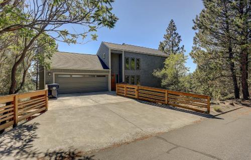 Rimrock Home