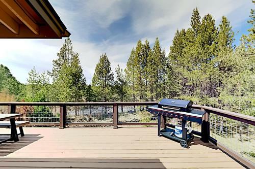 River Meadows Haven - Ac, Deck, Pool - 2,150 Sq Ft Home