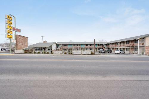 Hotel Oyo Silver Spur Burns Hwy 20