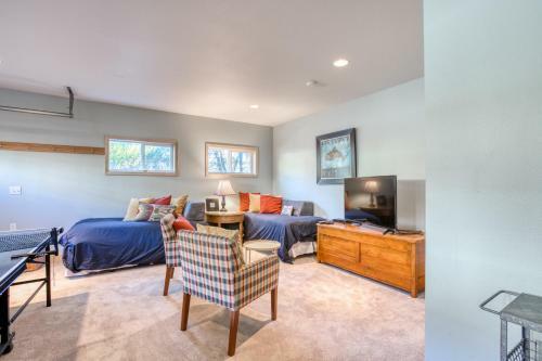 Chapman Point Cannon Beach Home With Hot-tub
